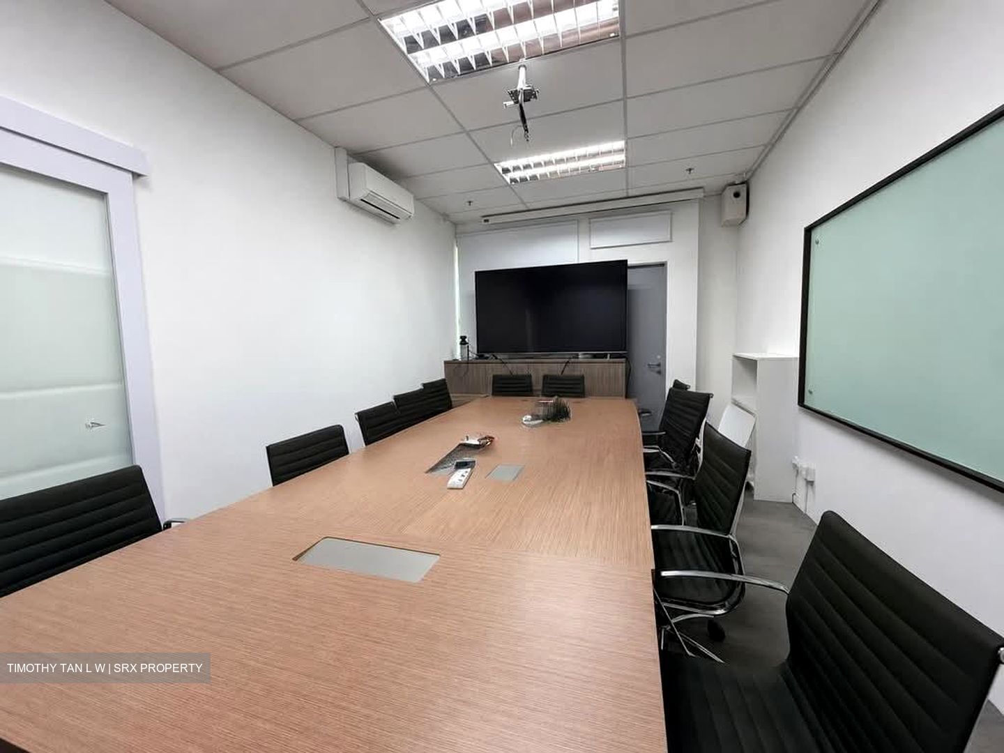 Ub Point (D14), Factory #563712891